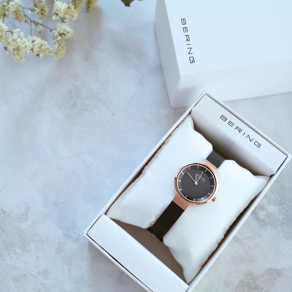 BERING Ladies Scandinavian Solar Black×RoseGold 14627-166 (ベーリング レディース腕時計 ソーラー ブラック×ローズゴールド)
