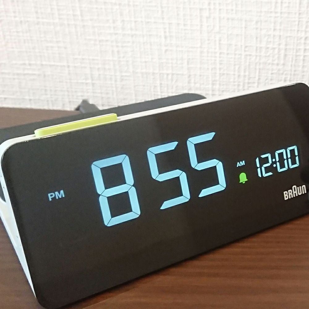 BRAUN Digital Alarm Clock GREY BC21G （ブラウン デジタルアラーム