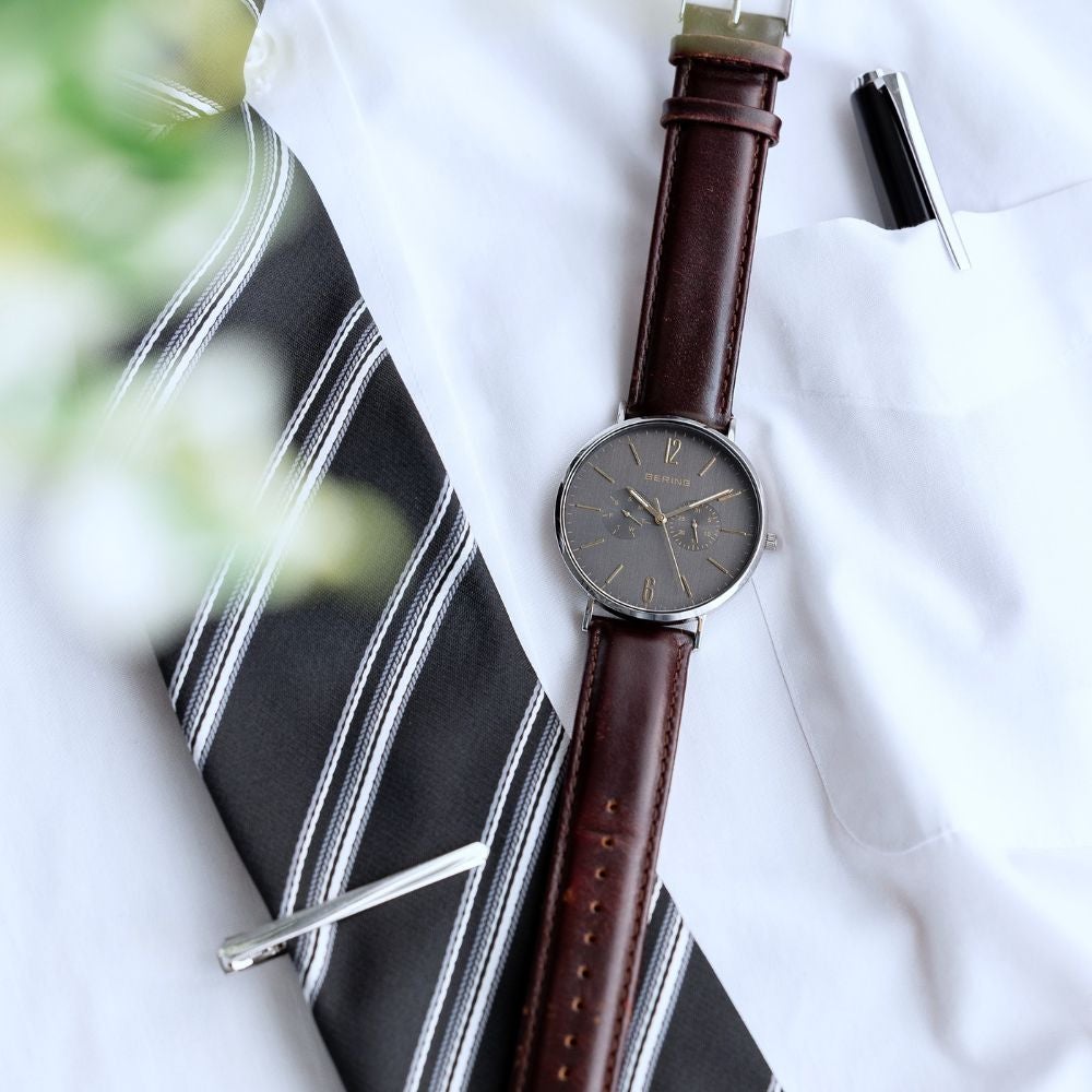 美品]R7/4月購入・ベーリングChanges 40mm 14240-005 BERING Mens Unisex Changes 40mm 14240-005 （ベーリング メンズ ユニ