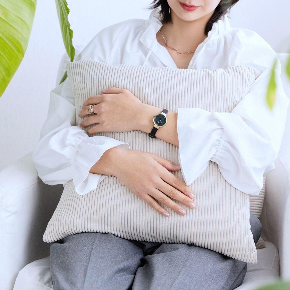 BERING Ladies Scandinavian Solar Deep green 14627-439 （ベーリング レディース腕時計 ソーラー ディープグリーン）