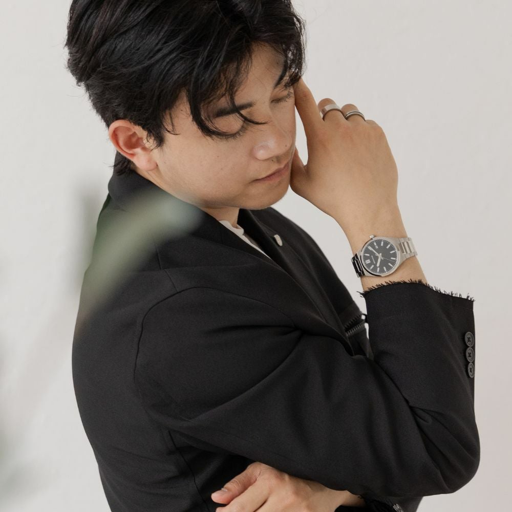 紳士風リングベース（ヴィンテージ風の加工 ） BERING Mens Classic Link Black 17639-702（ベーリング メンズ ユニ