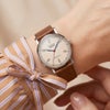 バウハウスデッサウ校舎誕生100周年記念 Bauhaus Walter Gropius (バウハウス・ヴァルター・グロピウス) FRAUEN AM BAUHAUS（フラウエン・アム・バウハウス）シリーズ レディース ユニセックス腕時計 WGNL002-05