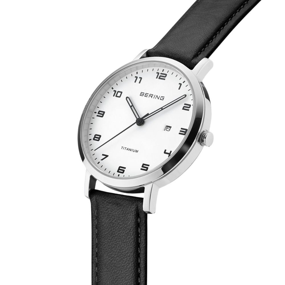 BERING Ladies Unisex Air Titanium White×Black 18634-404 （ベーリング レディース ユニセックス 腕時計 エアチタニウム 白文字盤×ブラックレザー）