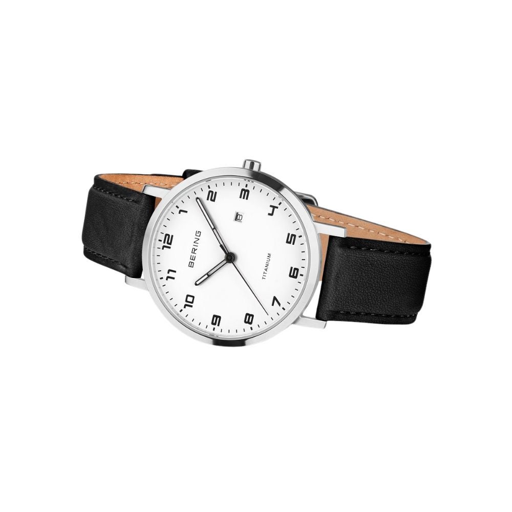 BERING Ladies Unisex Air Titanium White×Black 18634-404 （ベーリング レディース ユニセックス 腕時計 エアチタニウム 白文字盤×ブラックレザー）