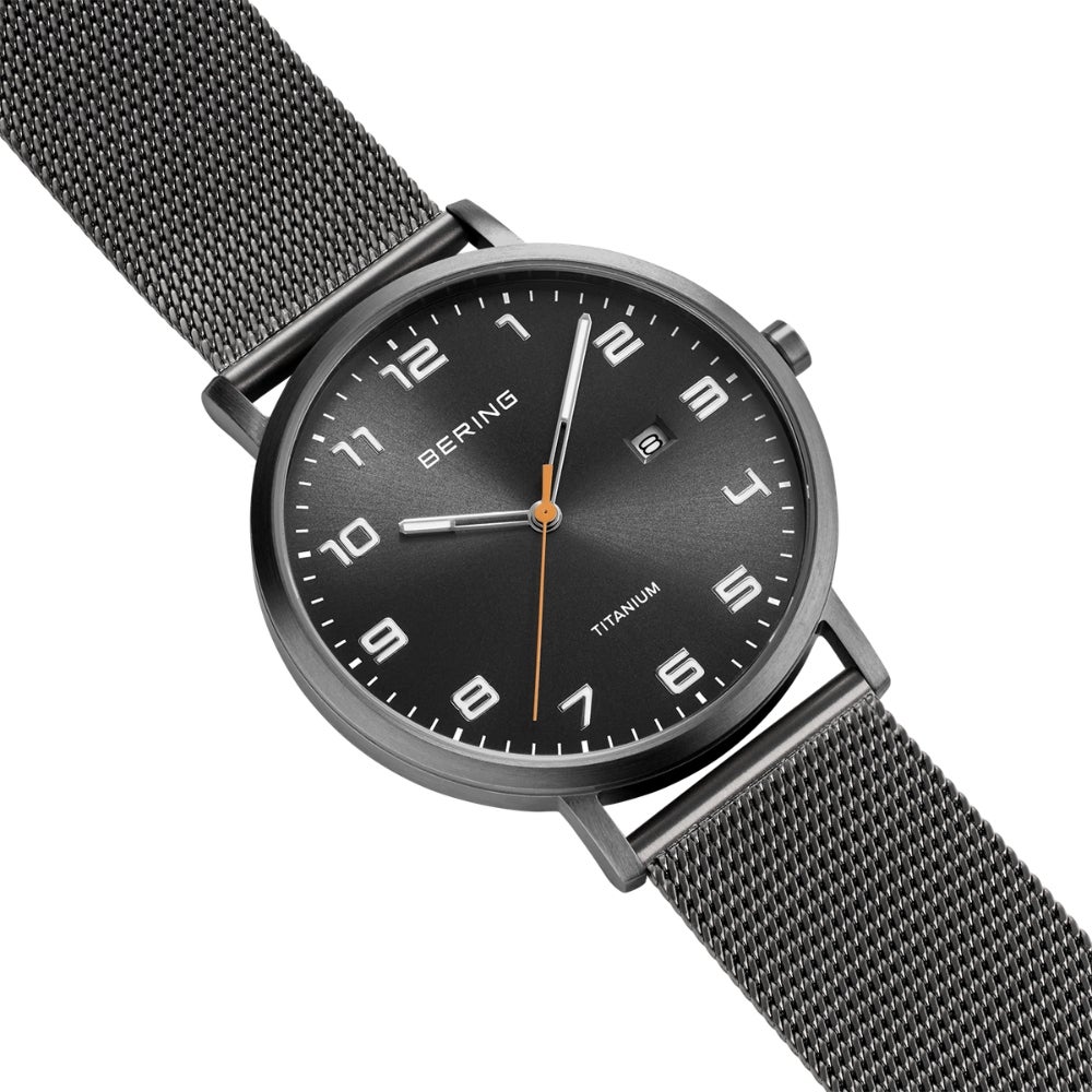 BERING Mens Unisex Air Titanium Black×Gray 18640-377 （ベーリング メンズ ユニセックス 腕時計 エアチタニウム 黒文字盤×グレーメッシュベルト）