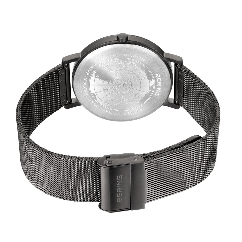 BERING Mens Unisex Air Titanium Black×Gray 18640-377 （ベーリング メンズ ユニセックス 腕時計 エアチタニウム 黒文字盤×グレーメッシュベルト）